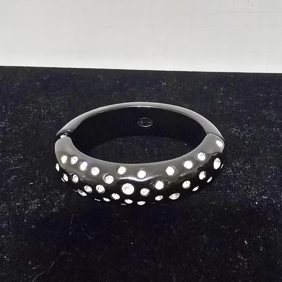 Vtg Kenneth Jay Lane Black Ova Lucite Hinged Bracelet W/Clear Crystal Rhinestone - Picture 7 of 8